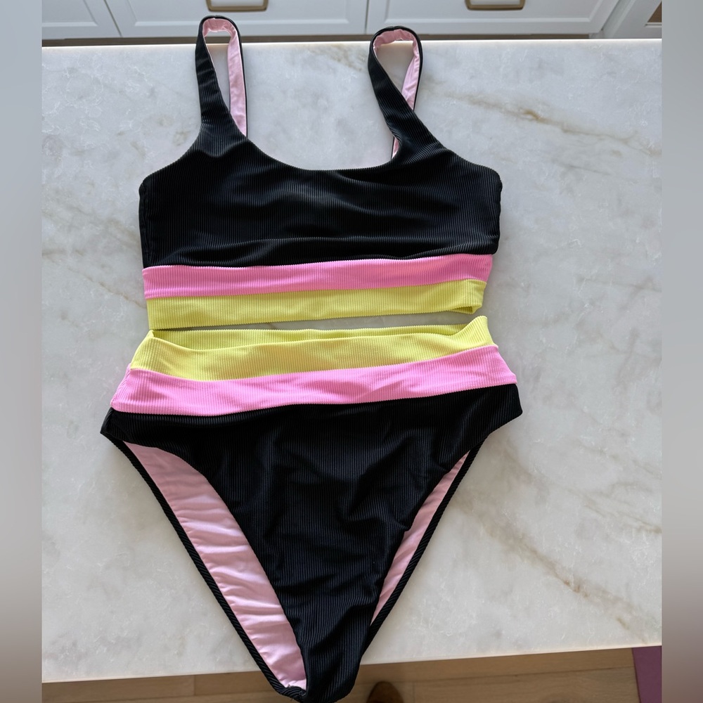 Women’s Beach Riot Swimsuit
